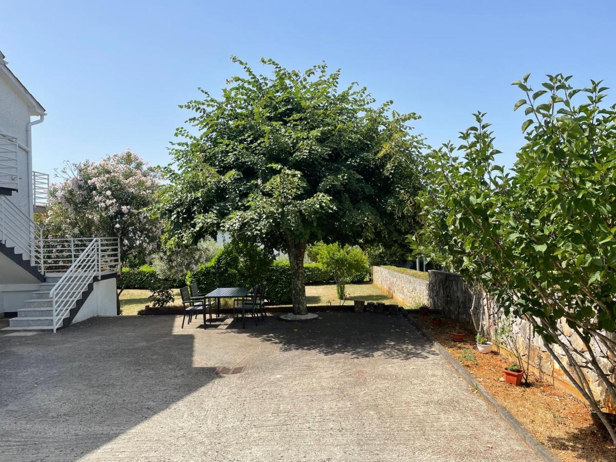 사부드리자 Valica Gardens 빌라 외부 사진